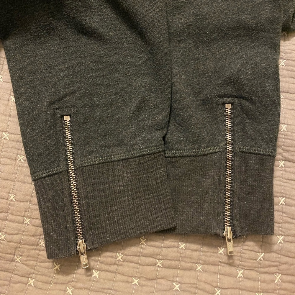 Victoria Secret jogger Sweatpants. Size M. - Picture 4 of 5